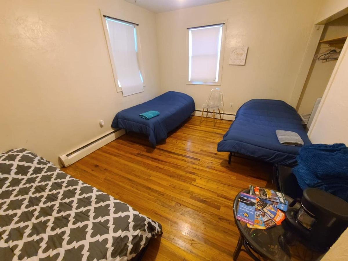 Private Bedroom Near Boston Exterior photo