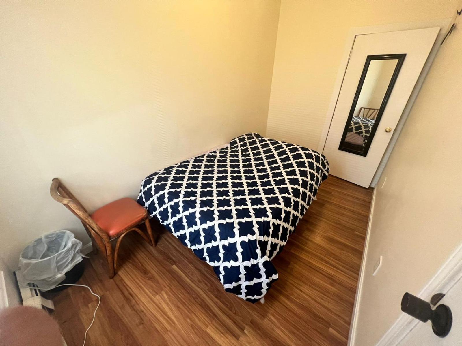 Private Bedroom Near Boston Exterior photo